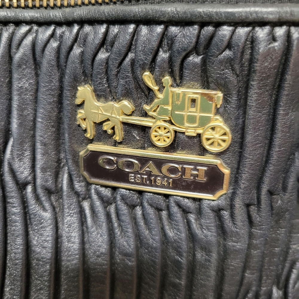 Vintage Coach Madison Gathered Leather Satchel - Picture 3 of 15